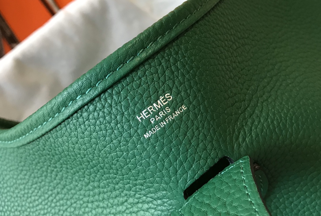 Hermes Evelyne III 29 PM Shoulder Bag In Dark Green Clemence Leather